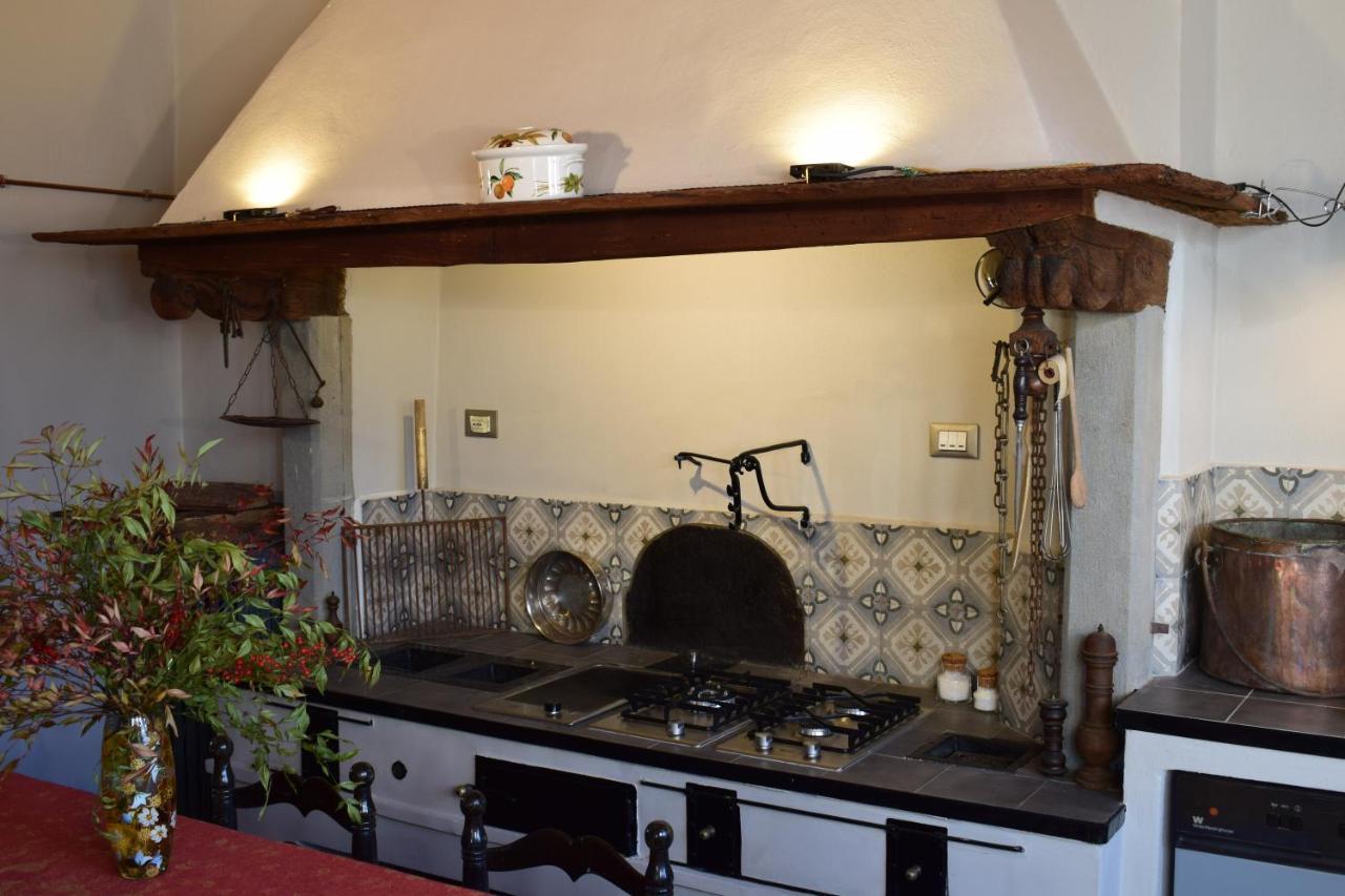 Il Carmine Charme & Terrace With Ac Apartment Lucca Luaran gambar