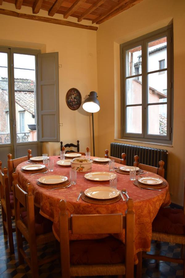 Il Carmine Charme & Terrace With Ac Apartment Lucca Luaran gambar