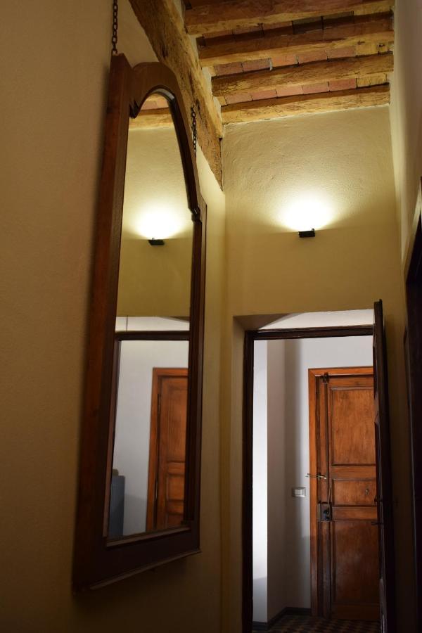 Il Carmine Charme & Terrace With Ac Apartment Lucca Luaran gambar