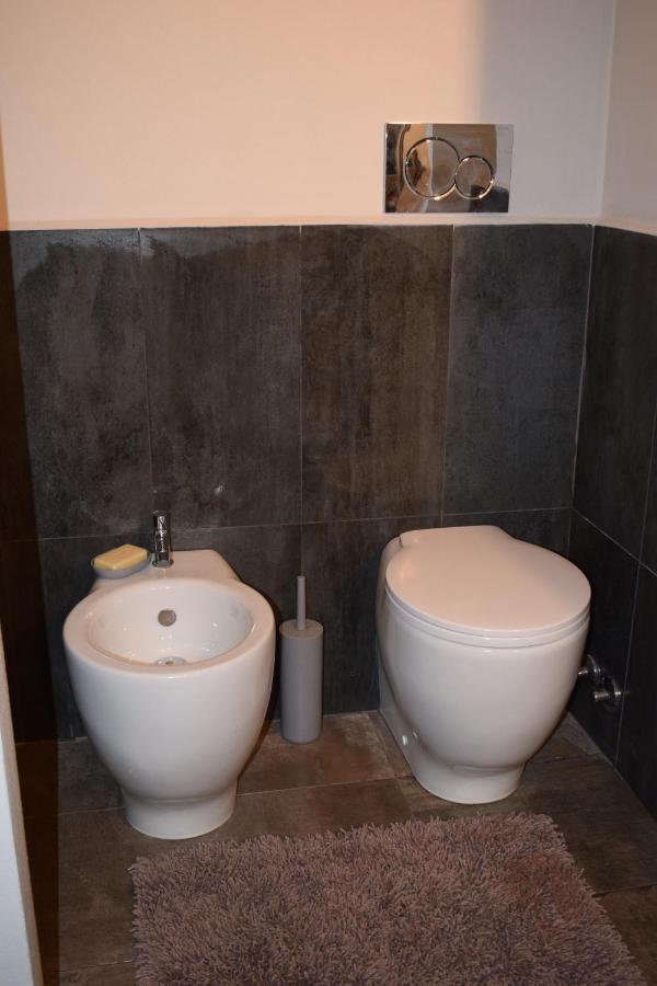 Il Carmine Charme & Terrace With Ac Apartment Lucca Luaran gambar