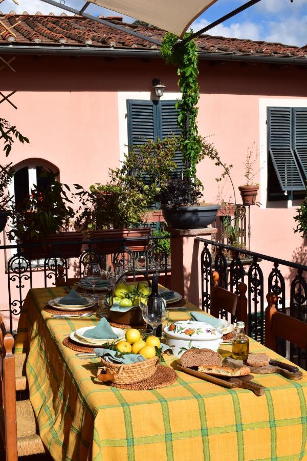 Il Carmine Charme & Terrace With Ac Apartment Lucca Luaran gambar