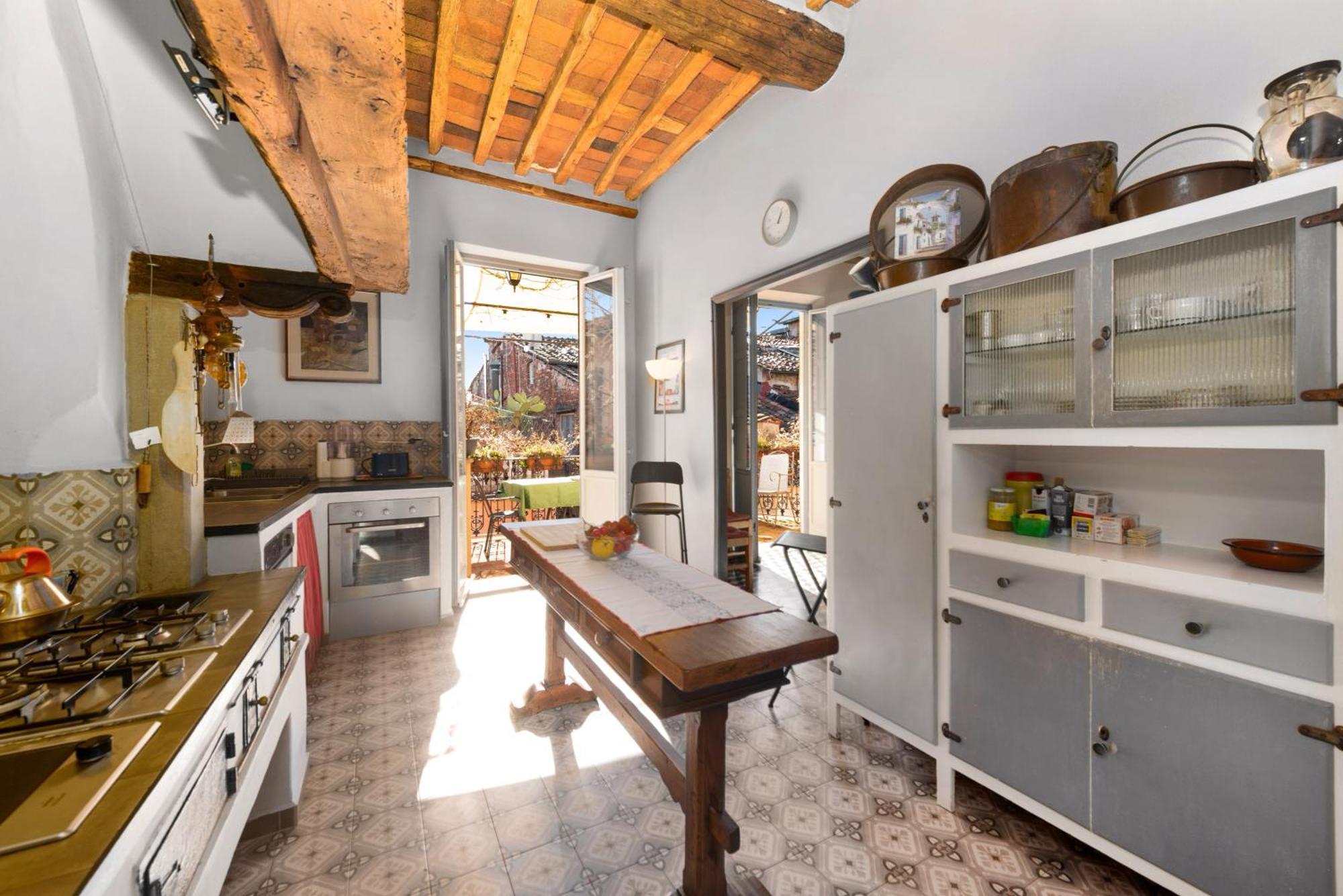 Il Carmine Charme & Terrace With Ac Apartment Lucca Luaran gambar